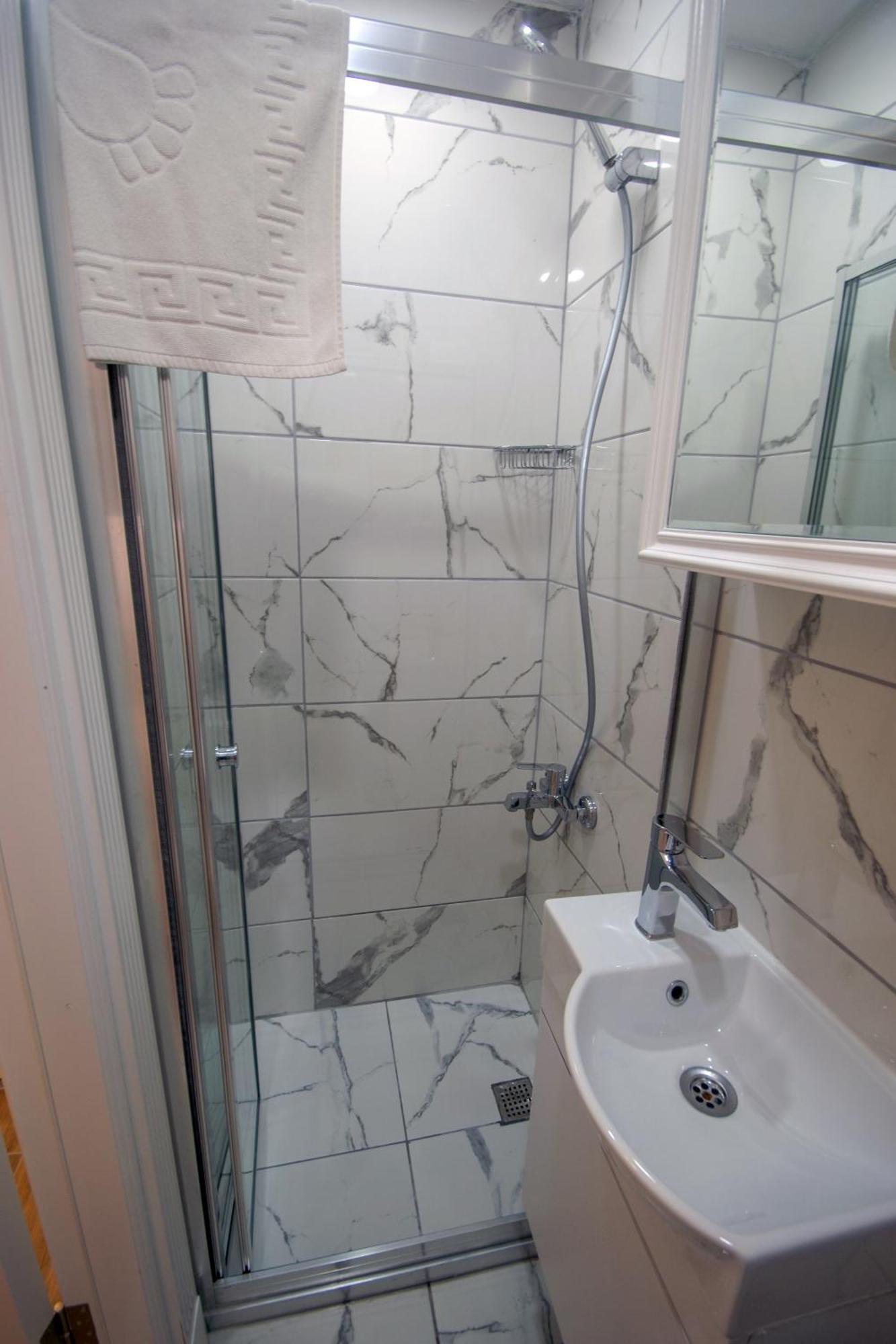 Iq Hotel Beyoglu Istanbul Ngoại thất bức ảnh